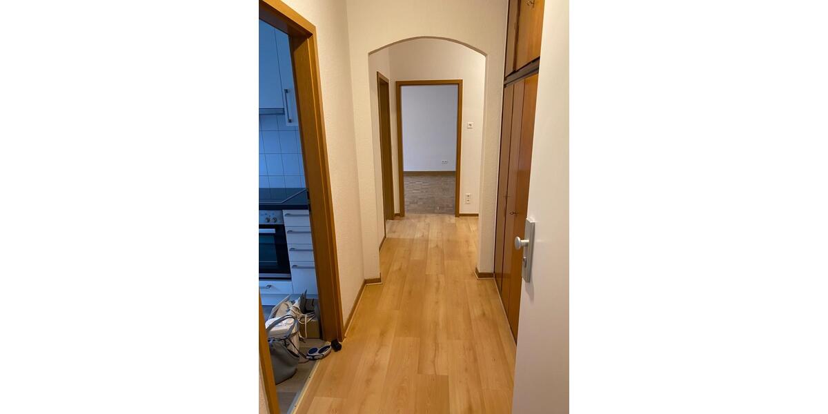 Hochparterre Hannover - 3 Zimmer, 67 m&sup2;, 830&euro; | Angebot:25921425