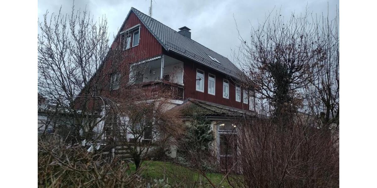 Einfamilienhaus Delligsen - 7 Zimmer, 225 m&sup2;, 245.000&euro; | Angebot:25151570
