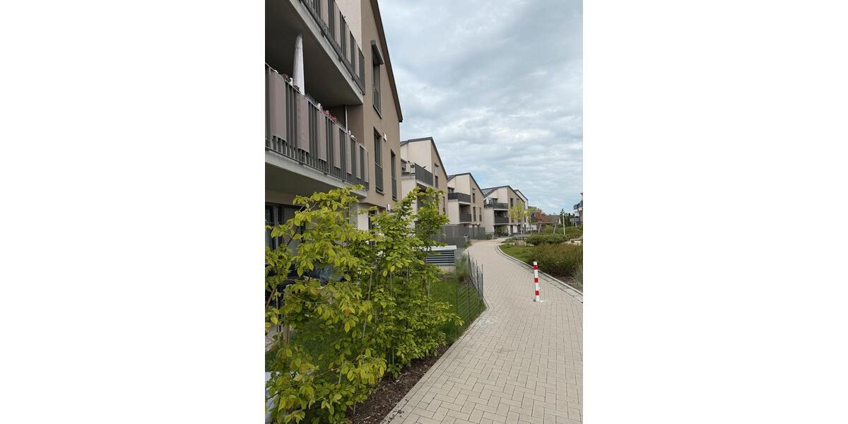 Dachgeschoßwohnung Laatzen - 2 Zimmer, 82 m&sup2;, 1.090&euro; | Angebot:26541033