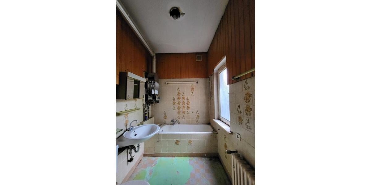 Einfamilienhaus Hildesheim Himmelsthür - 9 Zimmer, 195 m&sup2;, 175.000&euro; | Angebot:26689251