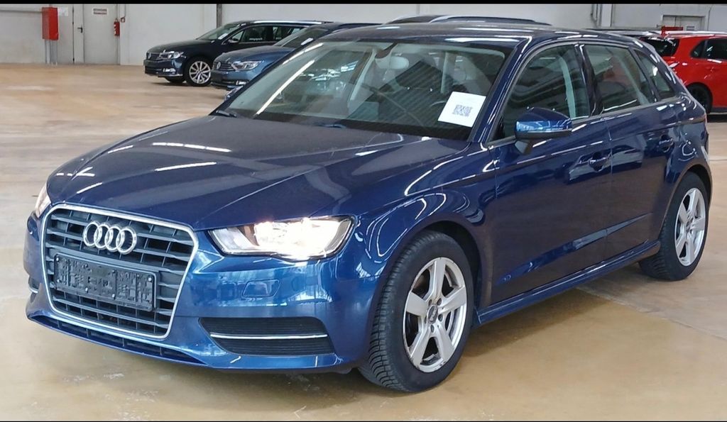 Audi A3 160.000 km 9.490 &euro; Lengede 38268