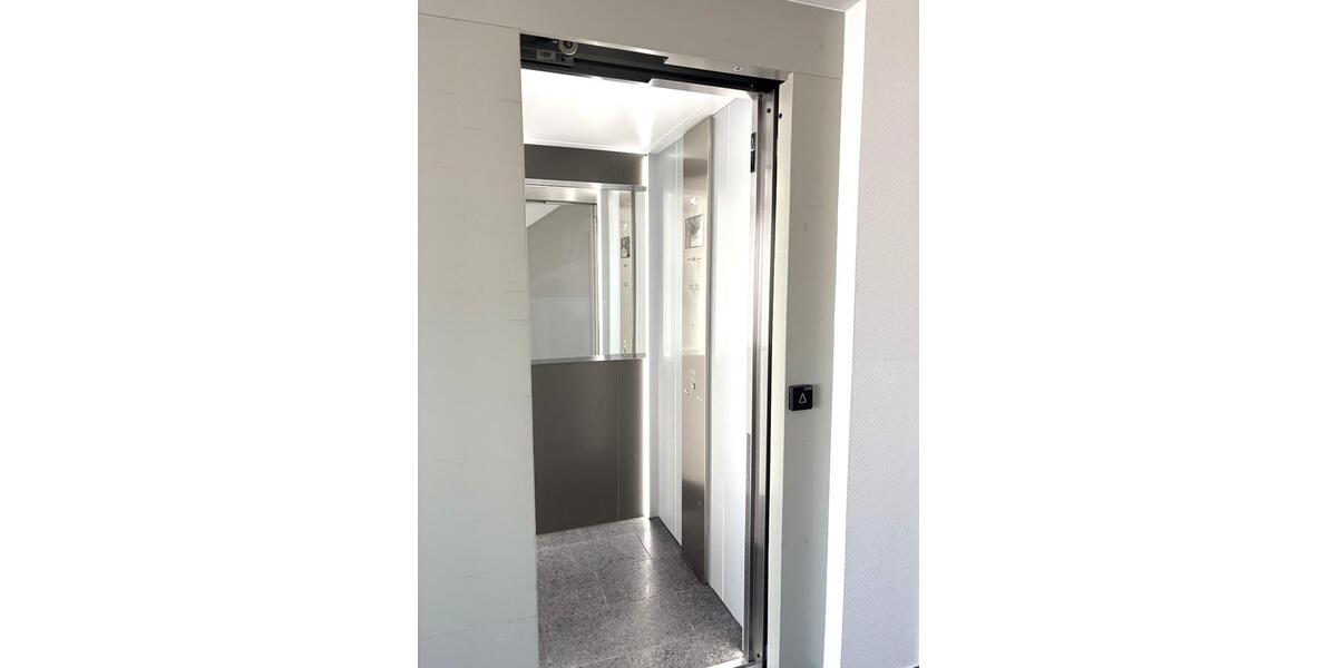 Etagenwohnung Sarstedt - 3 Zimmer, 94 m&sup2;, 1.300&euro; | Angebot:25805398