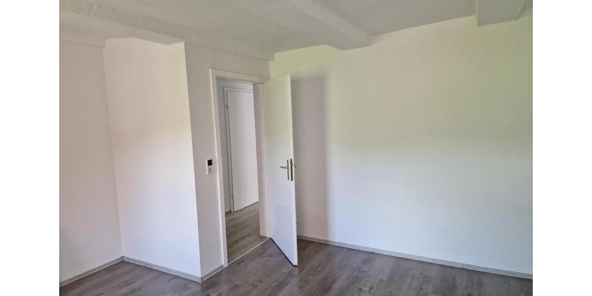 Erdgeschoßwohnung Delligsen - 2 Zimmer, 57 m&sup2;, 550&euro; | Angebot:24814030