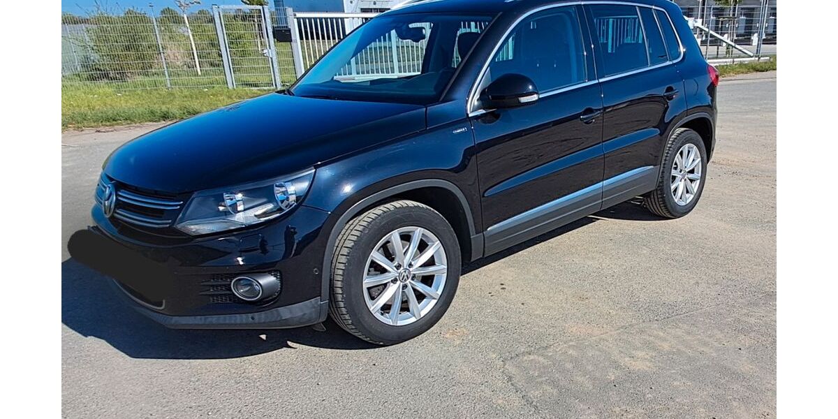 VW Tiguan 147.700 km 12.499 &euro; Harsum 31177