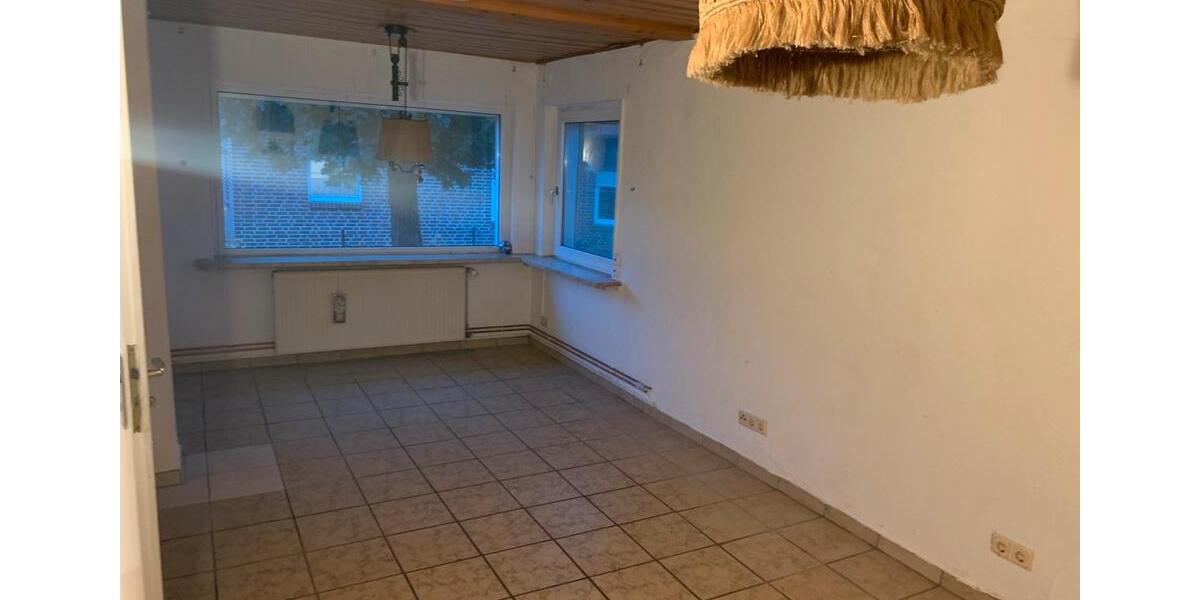 Einfamilienhaus Baddeckenstedt - 7 Zimmer, 150 m&sup2;, 145.000&euro; | Angebot:24833133