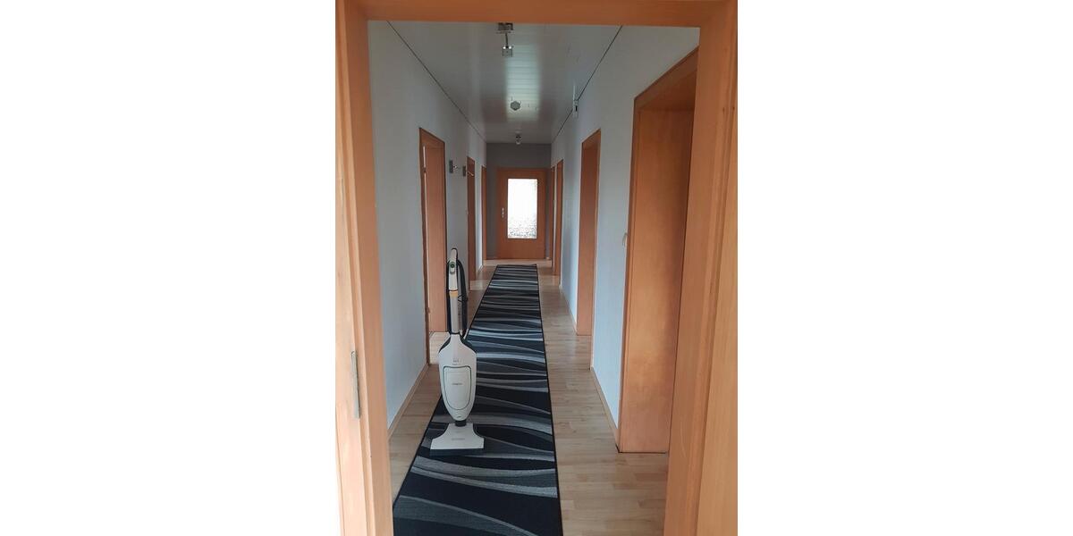 Etagenwohnung Lehrte - 4.5 Zimmer, 100 m&sup2;, 720&euro; | Angebot:26651227