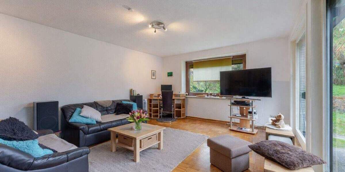 Mehrfamilienhaus, Wohnhaus Diekholzen - 9 Zimmer, 199 m&sup2;, 294.000&euro; | Angebot:25738475