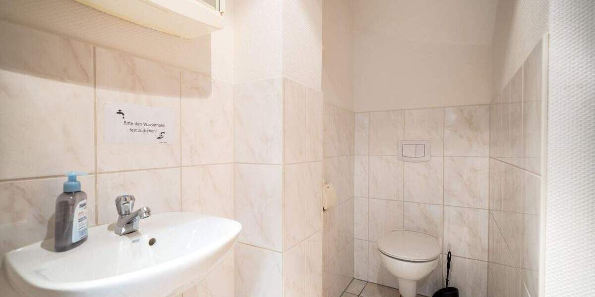 Mehrfamilienhaus, Wohnhaus Bad Salzdetfurth Detfurth - 7 Zimmer, 290 m&sup2;, 220.000&euro; | Angebot:25835327