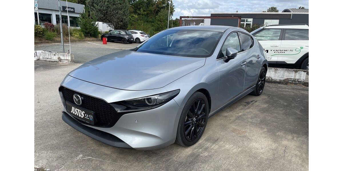 Mazda 3 64.000 km 18.990 &euro; Hildesheim 31137