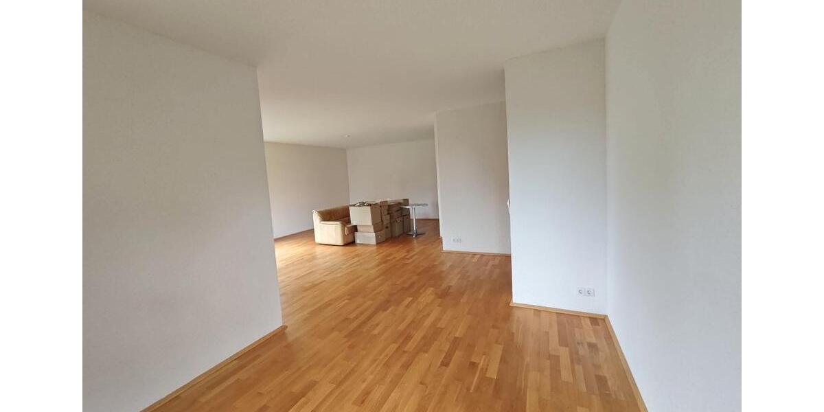 Einfamilienhaus Laatzen - 4 Zimmer, 150 m&sup2;, 1.700&euro; | Angebot:26582094