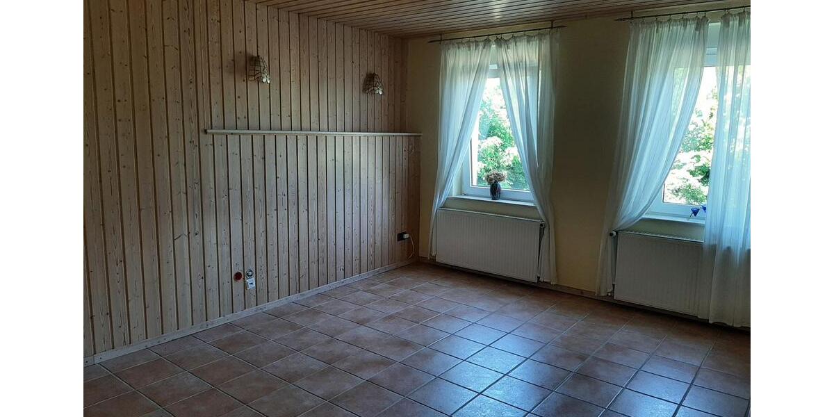 Einfamilienhaus Nordstemmen - 13 Zimmer, 200 m&sup2;, 1.800&euro; | Angebot:26582091
