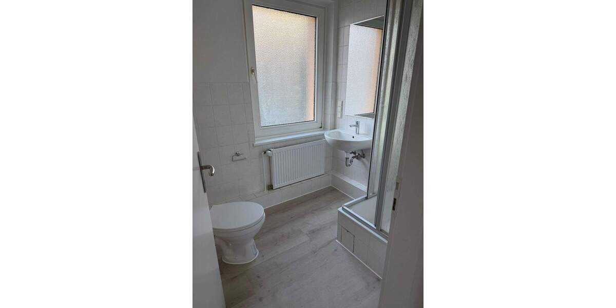 Etagenwohnung Hildesheim Ost - 2 Zimmer, 48 m&sup2;, 420&euro; | Angebot:25939409