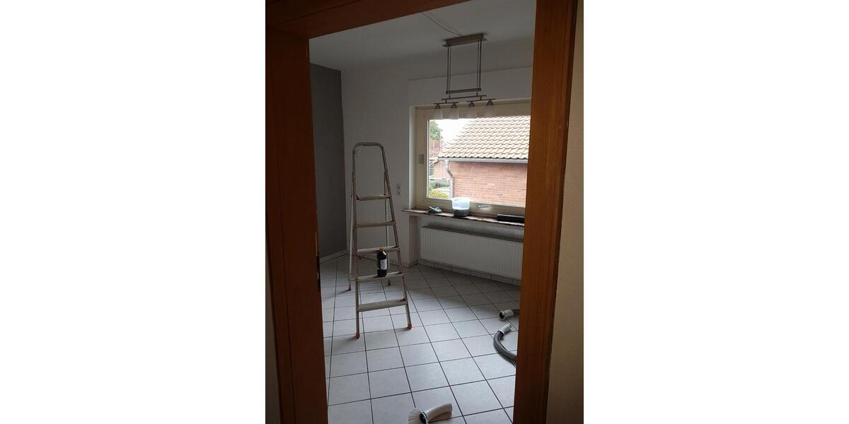 Etagenwohnung Lehrte - 4.5 Zimmer, 100 m&sup2;, 720&euro; | Angebot:26651227