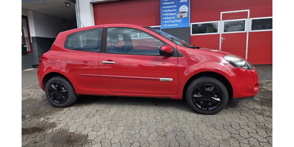 Renault Clio 159.000 km 2.450 &euro; Ilsede 31241