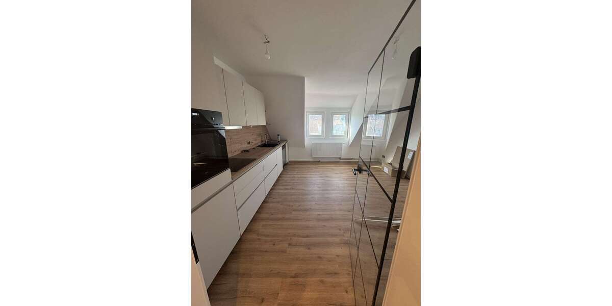Etagenwohnung Hildesheim - 4 Zimmer, 86 m&sup2;, 1.100&euro; | Angebot:27032556