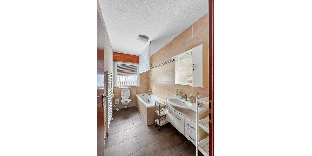 Einfamilienhaus Nordstemmen Heyersum - 6 Zimmer, 137 m&sup2;, 215.000&euro; | Angebot:25669432