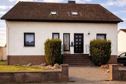 Haus Salzhemmendorf - 6 Zimmer, 170 m&sup2;, 249.000&euro; | Angebot:25029880