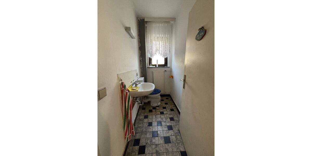 Einfamilienhaus Lehrte Ahlten - 8 Zimmer, 129 m&sup2;, 355.000&euro; | Angebot:25731751