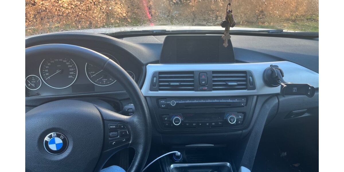 BMW 320 320.000 km 6.400 &euro; Hannover 30453