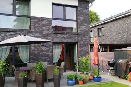 Haus Lehrte - 4 Zimmer, 126 m&sup2;, 1.490&euro; | Angebot:26090761