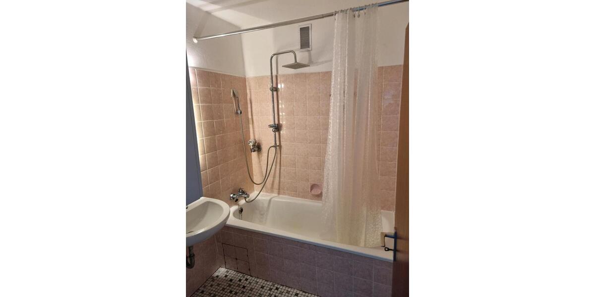 Etagenwohnung Ronnenberg - 3 Zimmer, 81 m&sup2;, 200.000&euro; | Angebot:25902701