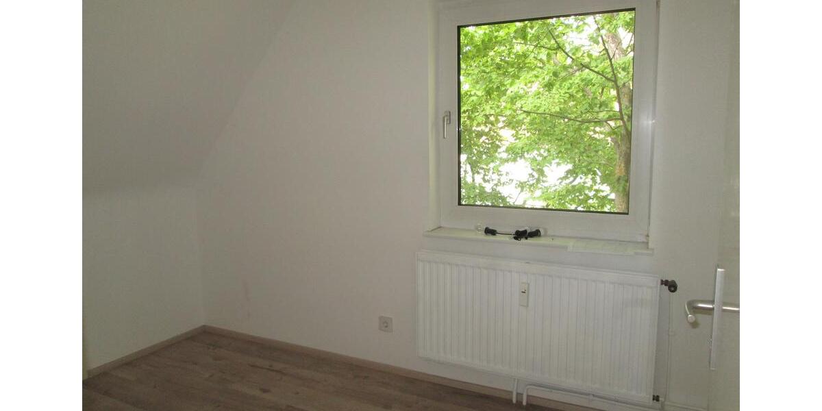 Dachgeschoßwohnung Salzgitter - 3 Zimmer, 48 m&sup2;, 289&euro; | Angebot:25753498