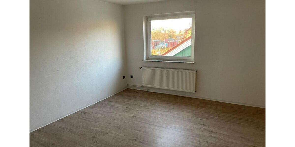 Etagenwohnung Duingen - 3 Zimmer, 97 m&sup2;, 615&euro; | Angebot:24472657