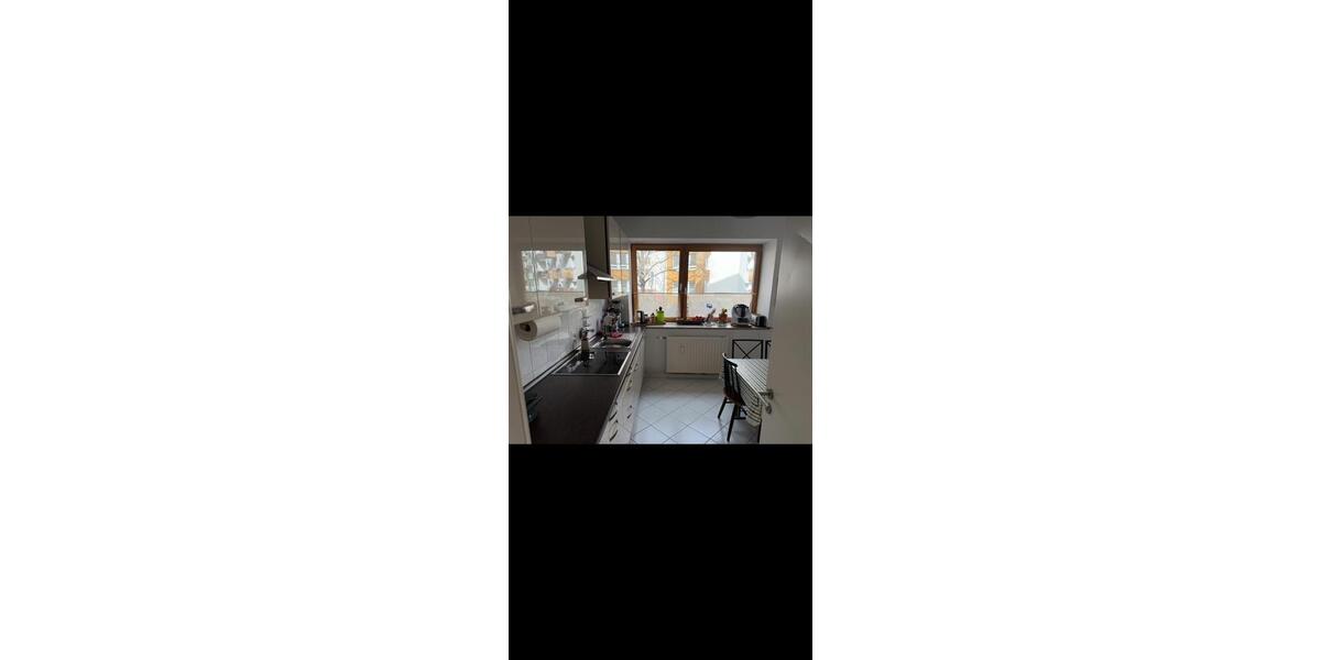 Hochparterre Ronnenberg - 4 Zimmer, 95 m&sup2;, 1.300&euro; | Angebot:25961096