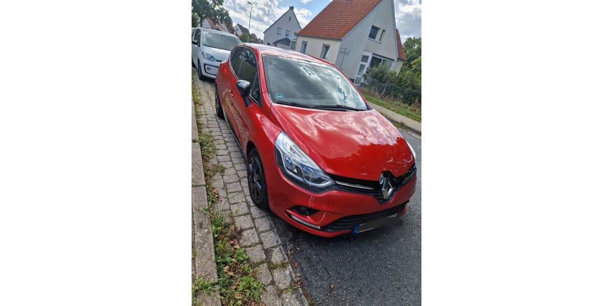 Renault Clio 140.000 km 5.900 &euro; Sarstedt 31157