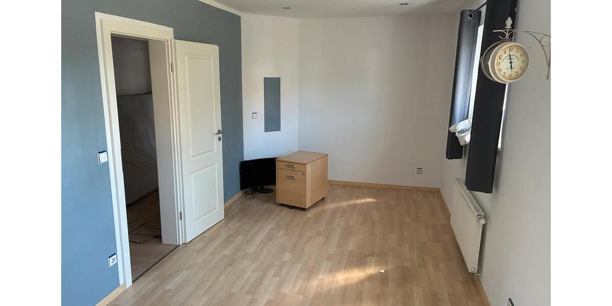 Einfamilienhaus Salzhemmendorf - 8 Zimmer, 228 m&sup2;, 1.650&euro; | Angebot:26592258