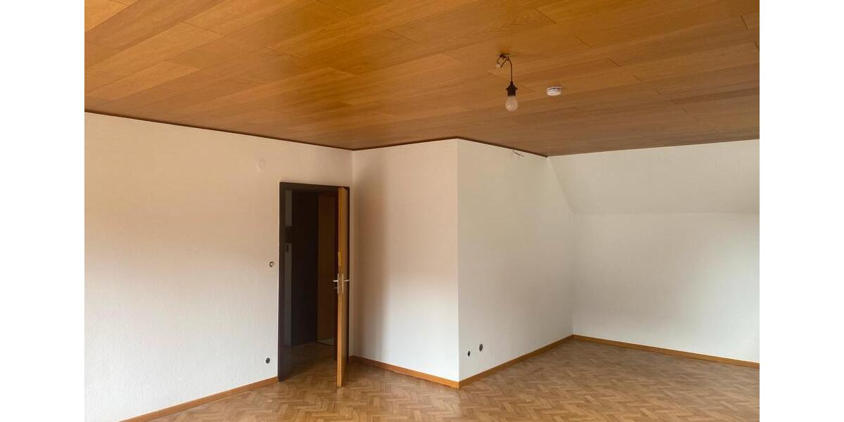 Dachgeschoßwohnung Hildesheim Itzum-Marienburg - 3 Zimmer, 86 m&sup2;, 860&euro; | Angebot:26644686
