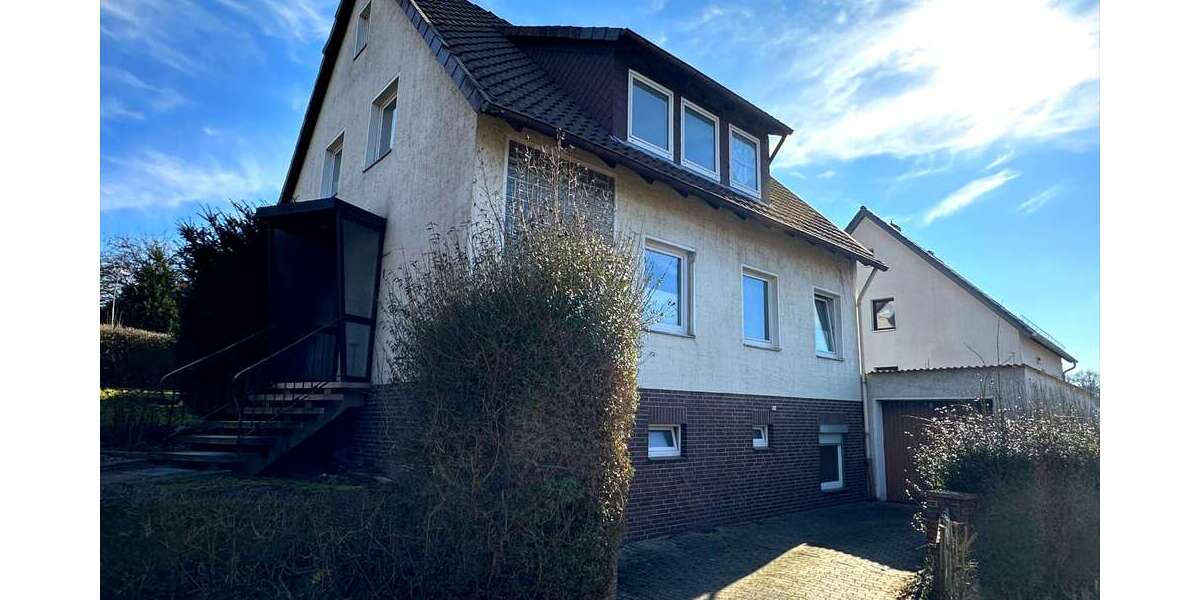 Einfamilienhaus Giesen - 4 Zimmer, 140 m&sup2;, 280.000&euro; | Angebot:25403997