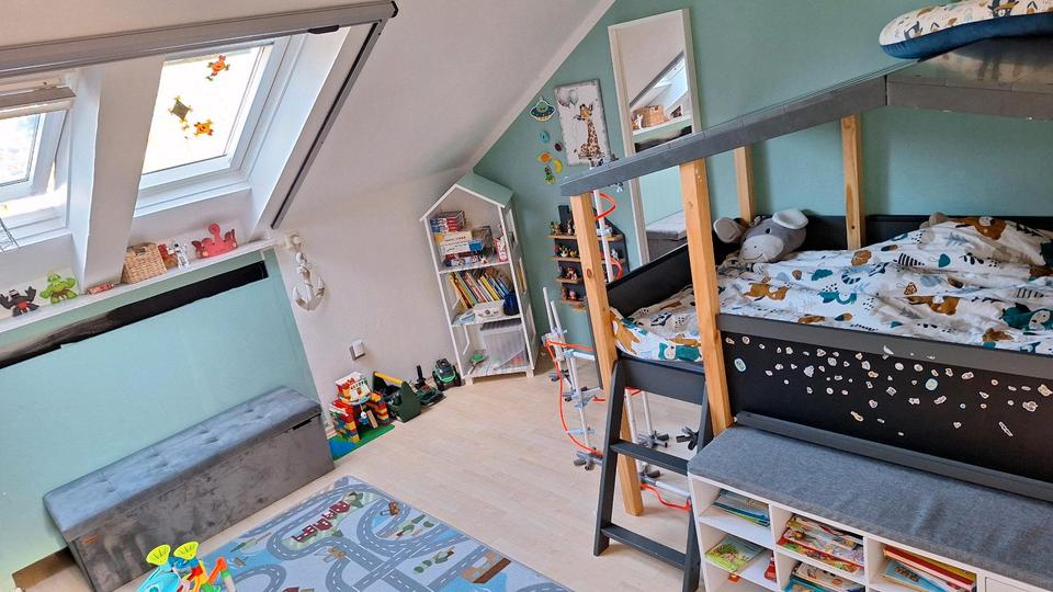 Dachgeschoßwohnung Ilsede - 4 Zimmer, 118 m&sup2;, 240.000&euro; | Angebot:24385409