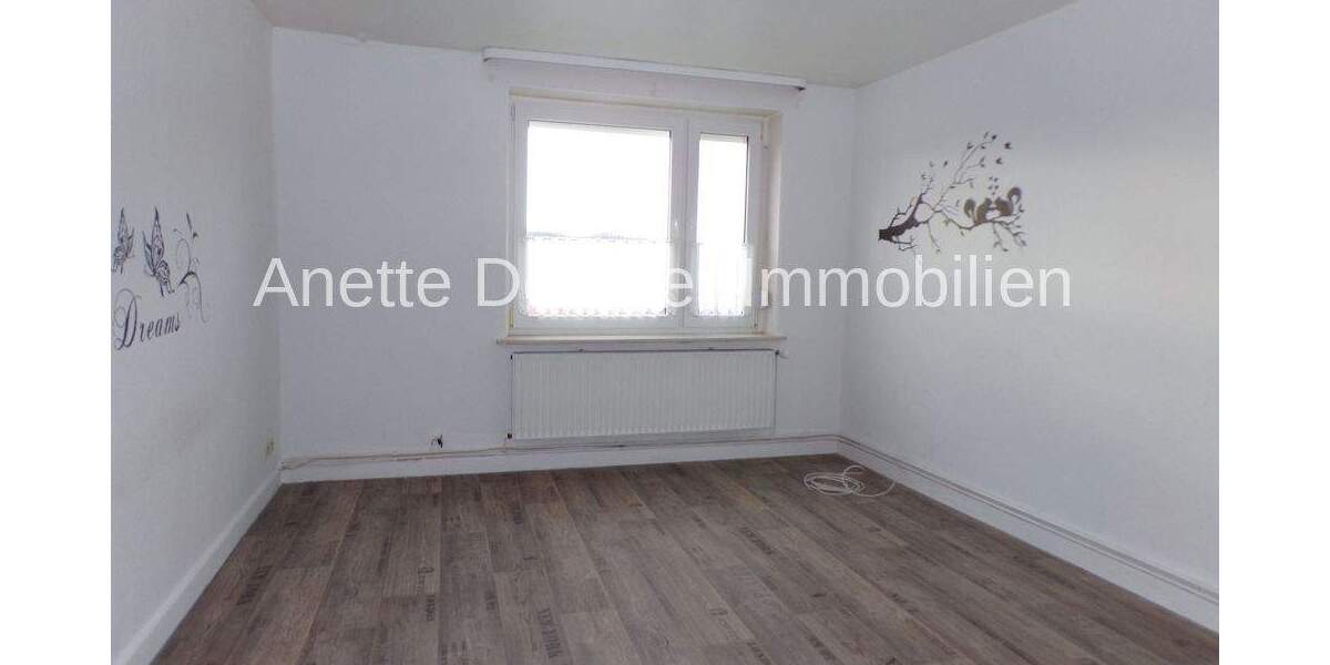 Reihenmittelhaus Freden (Leine) Freden - 8 Zimmer, 180 m&sup2;, 119.000&euro; | Angebot:25695285