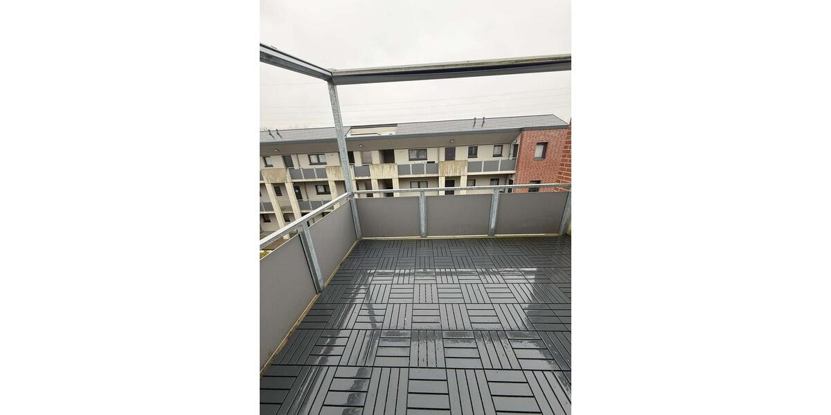 Dachgeschoßwohnung Sehnde - 3 Zimmer, 83 m&sup2;, 930&euro; | Angebot:26663680
