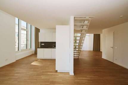 Wohnung Hannover Mitte - 2 Zimmer, 186 m&sup2;, 3.076&euro; | Angebot:24827642