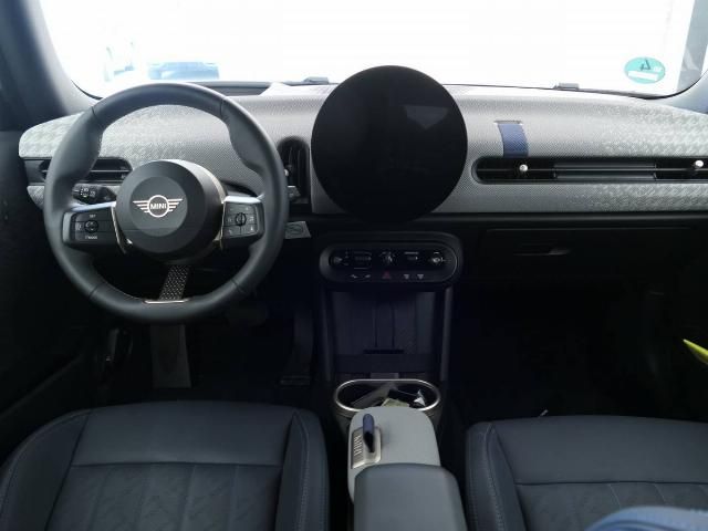 Mini Cooper C 8.155 km 27.500 &euro; Salzgitter 38228