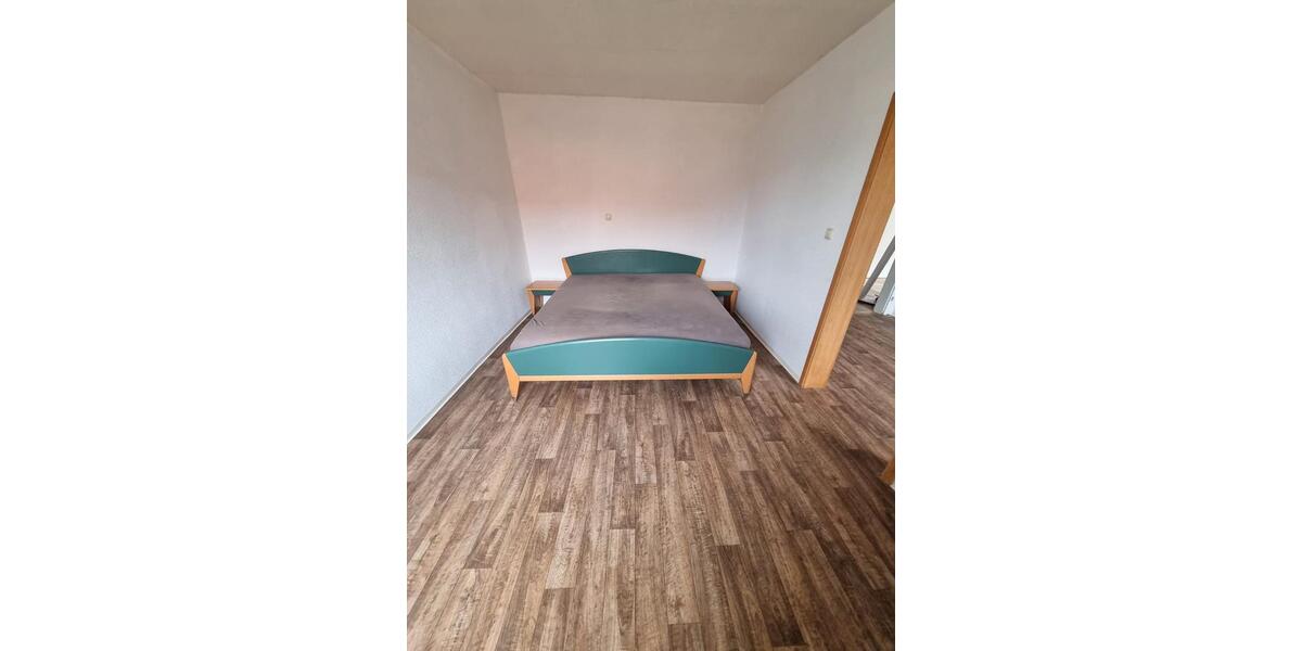 Etagenwohnung Springe - 3.5 Zimmer, 130 m&sup2;, 650&euro; | Angebot:26443667