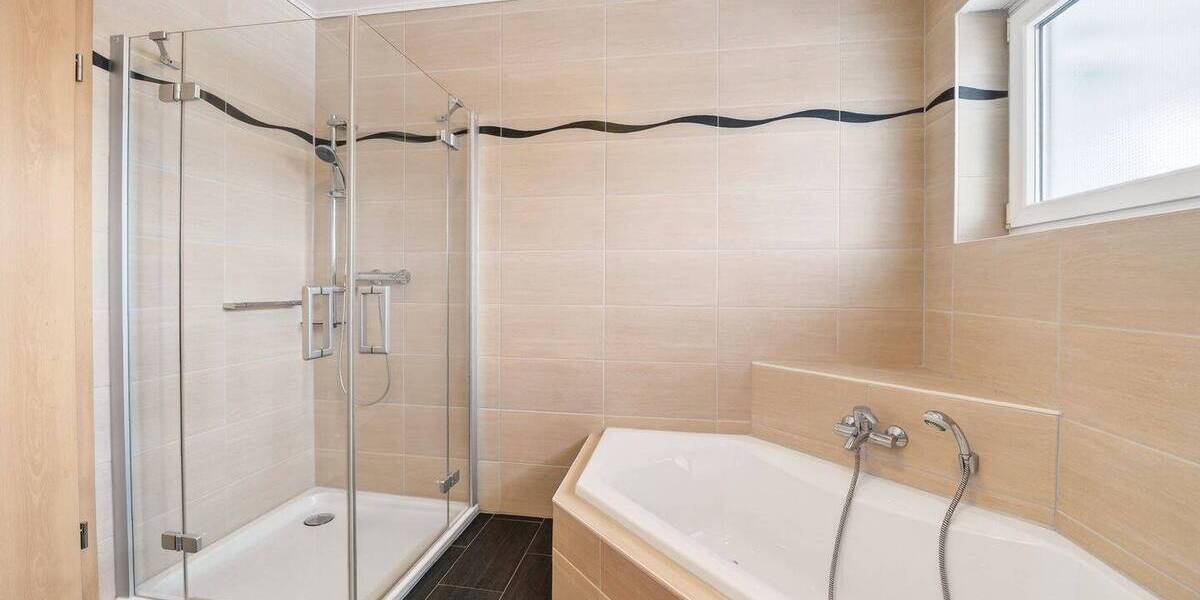 Etagenwohnung Salzgitter Lebenstedt - 3 Zimmer, 106 m&sup2;, 280.000&euro; | Angebot:25986932