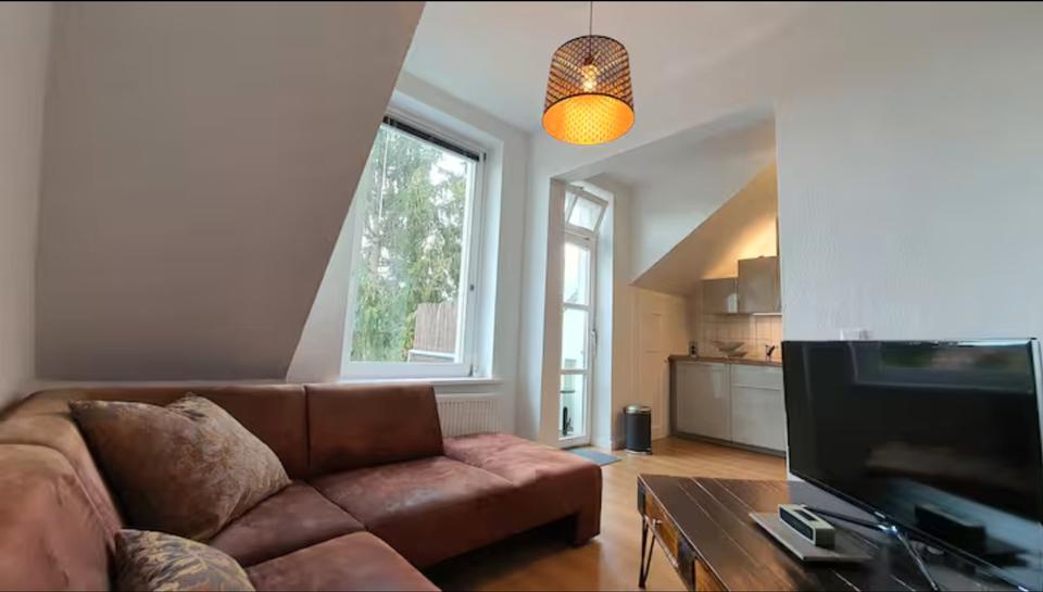 Dachgeschoßwohnung Hannover Döhren-Wülfel - 2.5 Zimmer, 62 m&sup2;, 1.000&euro; | Angebot:26576078