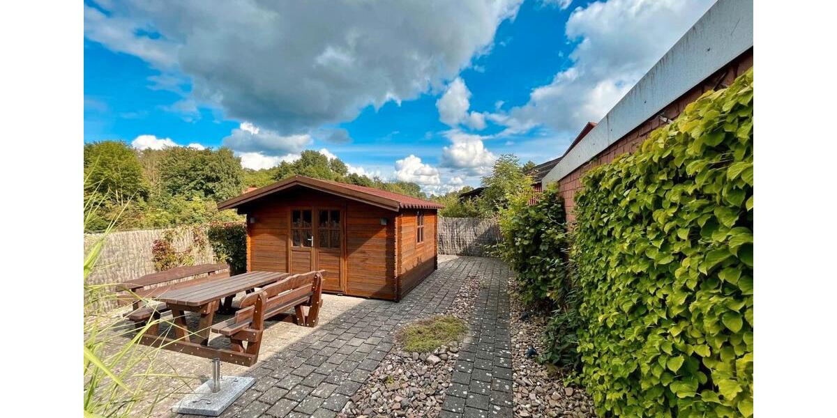 Mehrfamilienhaus, Wohnhaus Coppenbrügge - 10.5 Zimmer, 272 m&sup2;, 299.000&euro; | Angebot:26018295