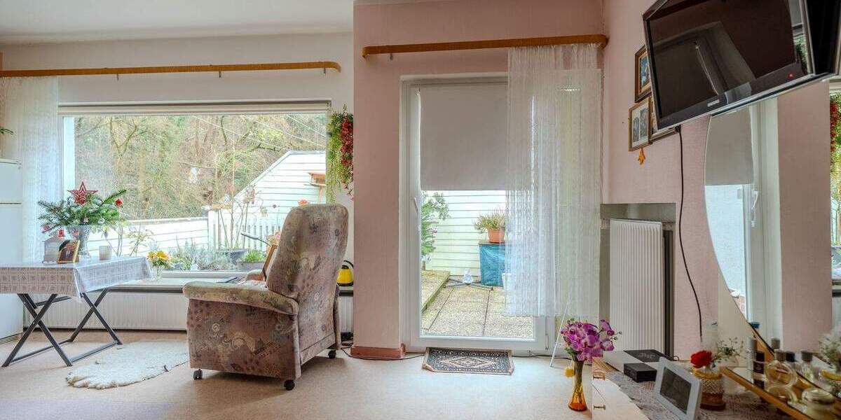 Mehrfamilienhaus, Wohnhaus Bad Salzdetfurth Detfurth - 7 Zimmer, 290 m&sup2;, 220.000&euro; | Angebot:25835327