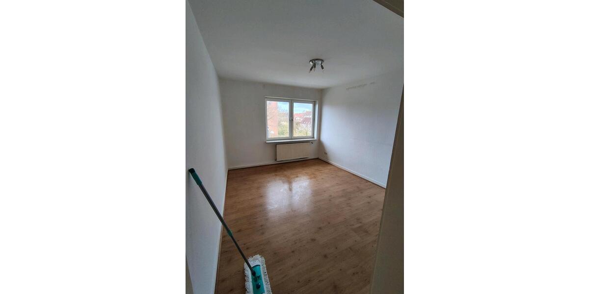 Etagenwohnung Hannover Mitte - 2 Zimmer, 75 m&sup2;, 840&euro; | Angebot:25991348