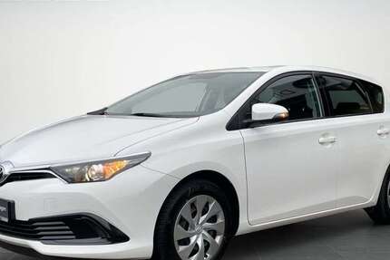 Toyota Auris 112.900 km 9.850 &euro; Hannover 30177