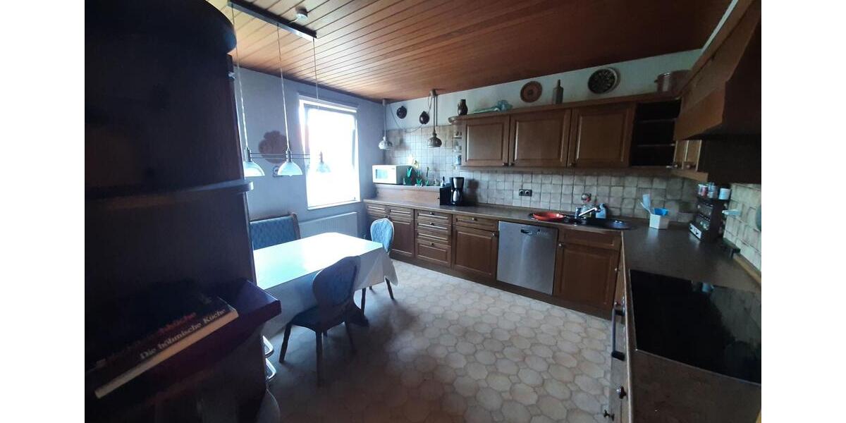 Einfamilienhaus Nordstemmen - 13 Zimmer, 200 m&sup2;, 1.800&euro; | Angebot:26582091