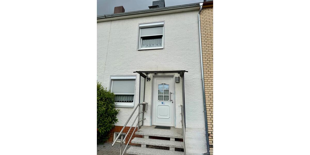 Reihenhaus Hildesheim Itzum-Marienburg - 5 Zimmer, 83 m&sup2;, 220.000&euro; | Angebot:26034036