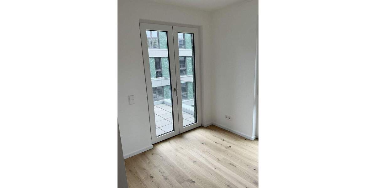 Etagenwohnung Hannover Döhren - 5 Zimmer, 140 m&sup2;, 1.990&euro; | Angebot:25677108