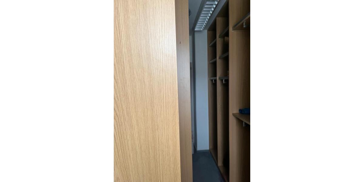 Doppelhaushälfte Hannover - 3 Zimmer, 175 m&sup2;, 1.800&euro; | Angebot:26665679