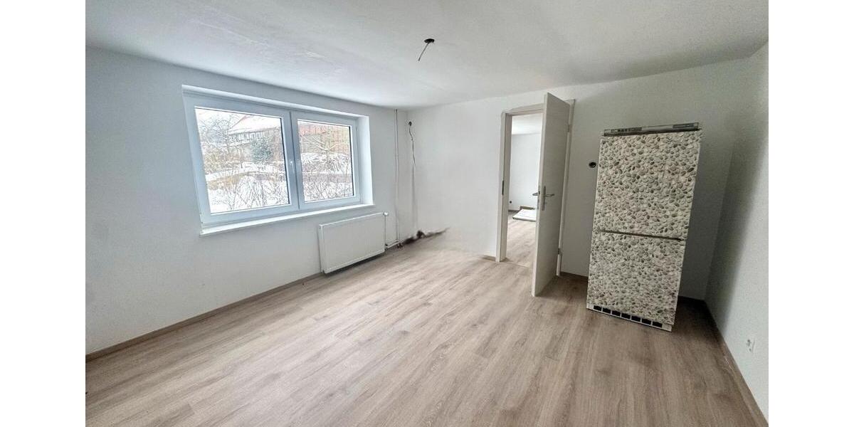 Erdgeschoßwohnung Sibbesse - 3 Zimmer, 85 m&sup2;, 600&euro; | Angebot:25844758