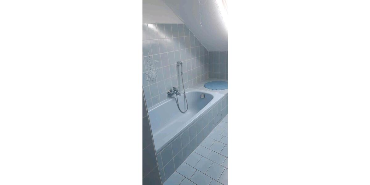 Etagenwohnung Hildesheim Itzum-Marienburg - 3 Zimmer, 100 m&sup2;, 780&euro; | Angebot:25299235